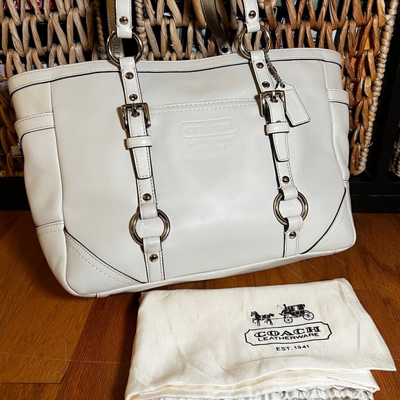 Coach Ivory/Bone Leather Shoulder Bag - Picture 2 of 7